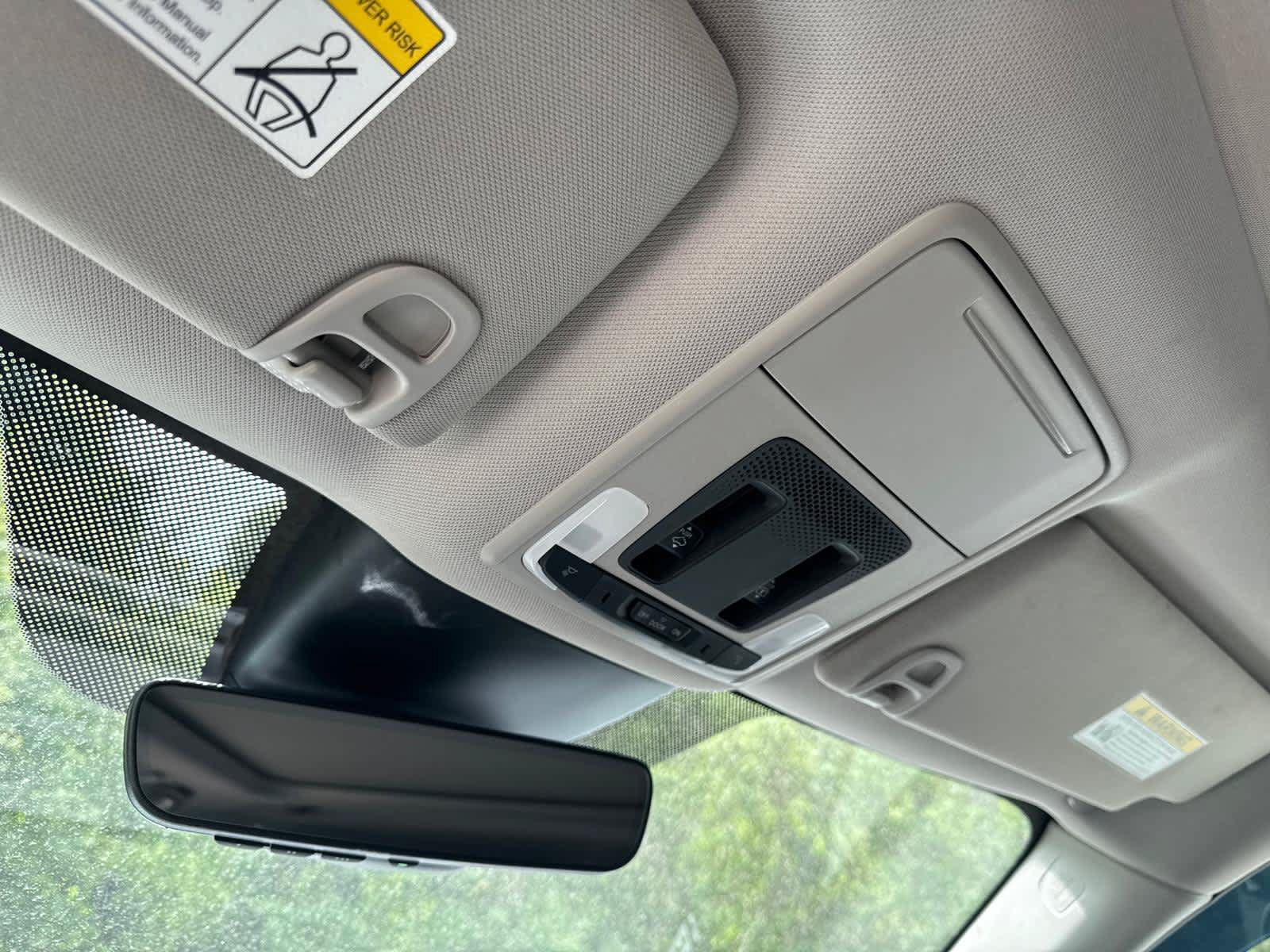 Used 2025 Honda Pilot Elite image 26