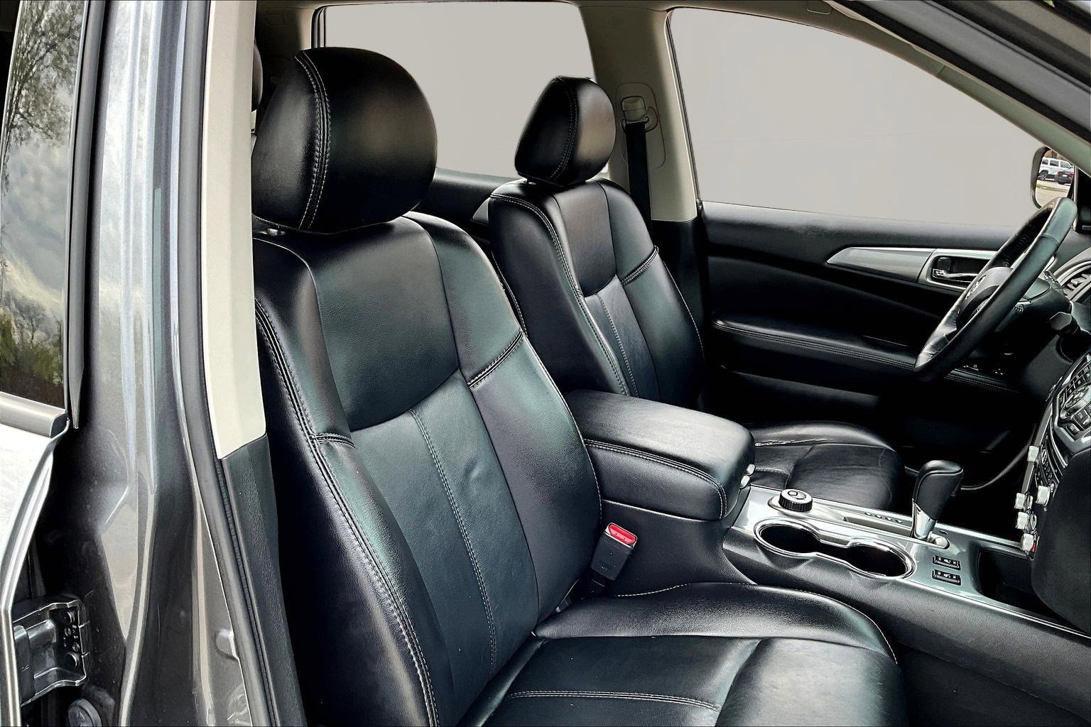 Used 2019 Nissan Pathfinder SL image 29