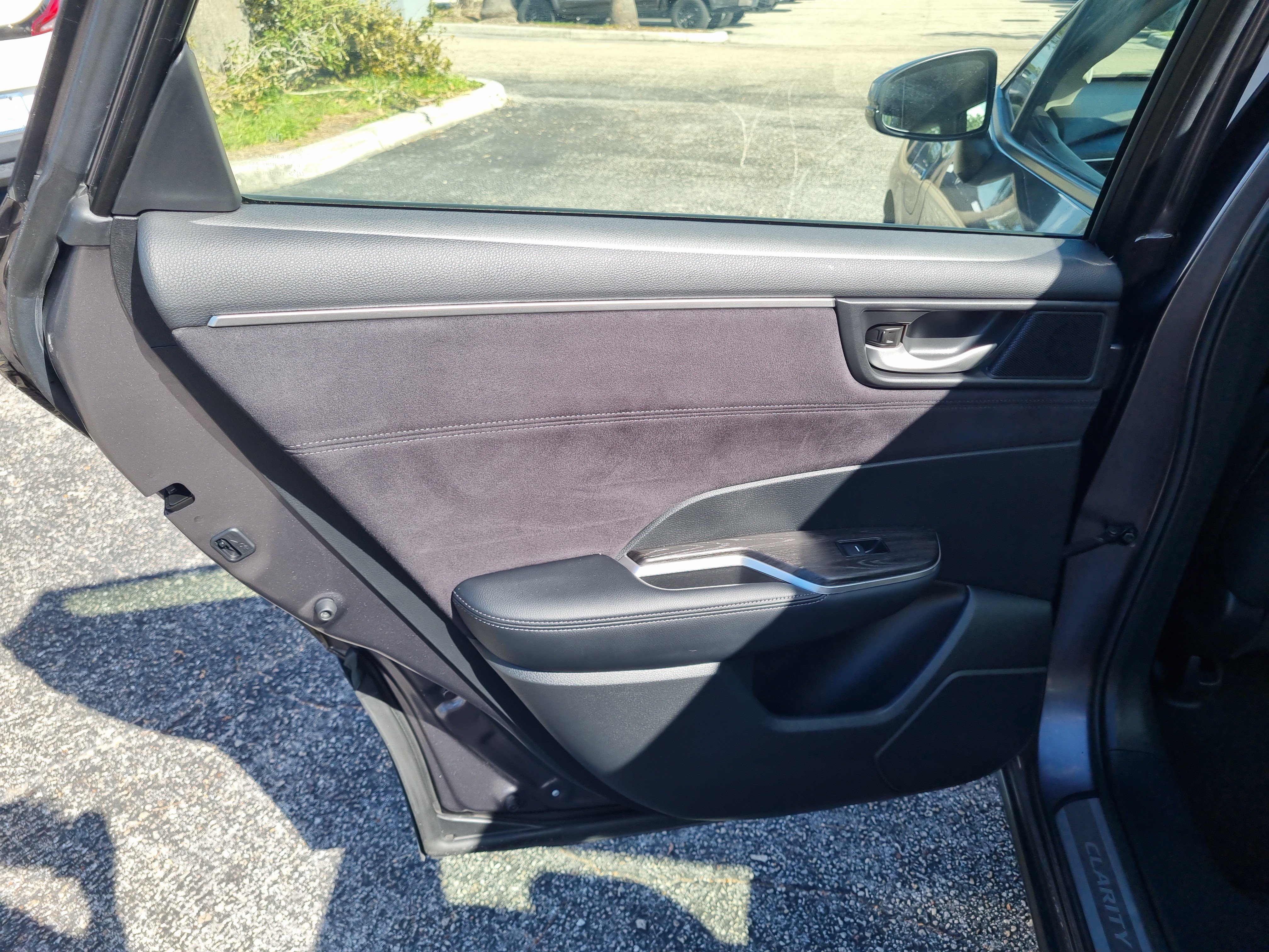 Used 2018 Honda Clarity Touring image 14
