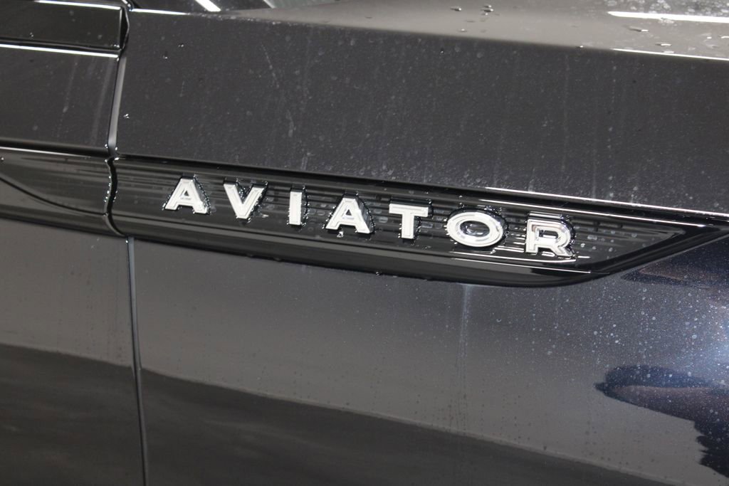 New 2025 Lincoln Aviator Reserve w/ Jet Appearance Package image 11
