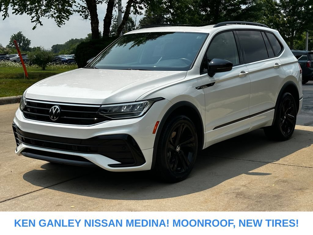 Used 2024 Volkswagen Tiguan SE R-Line FWD image 7