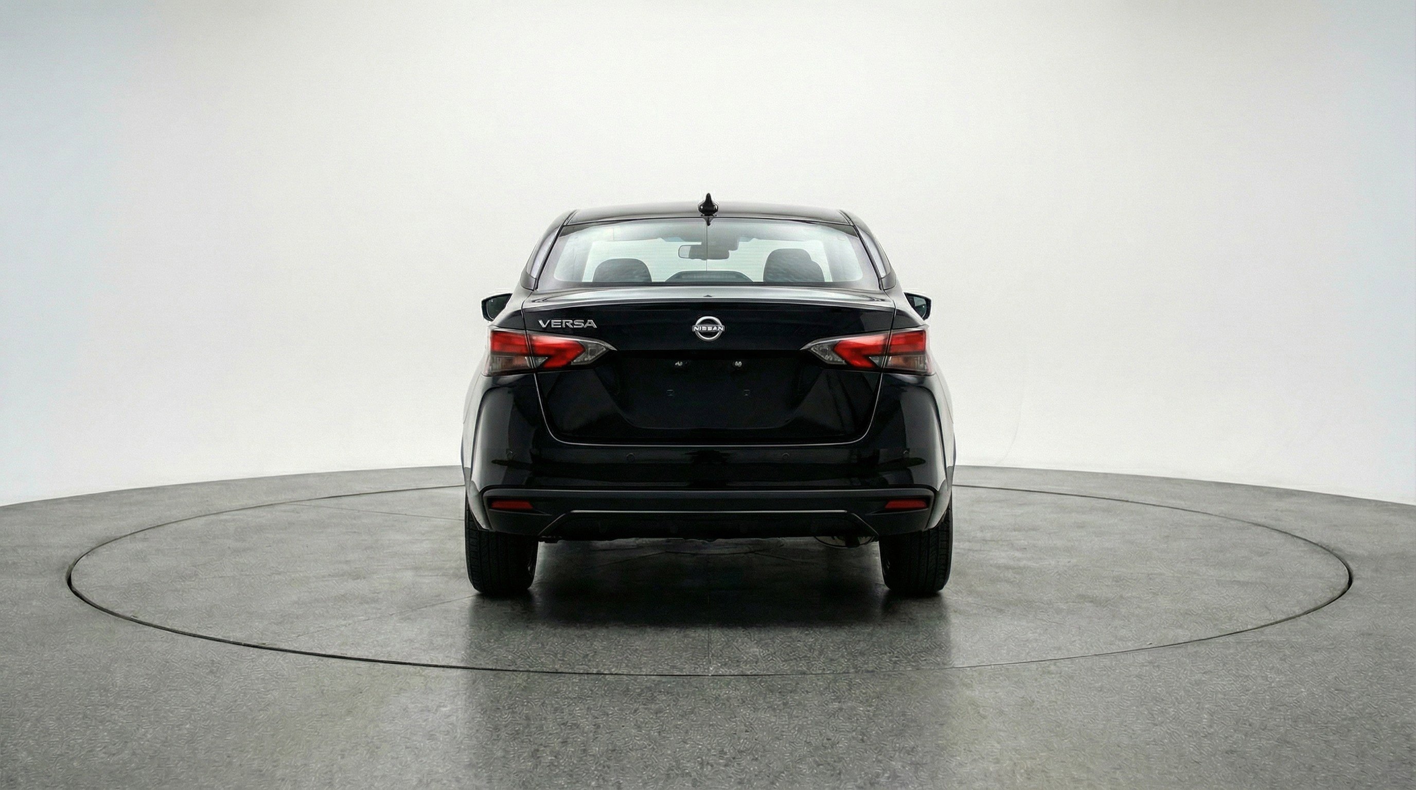 Used 2025 Nissan Versa SV FWD image 7