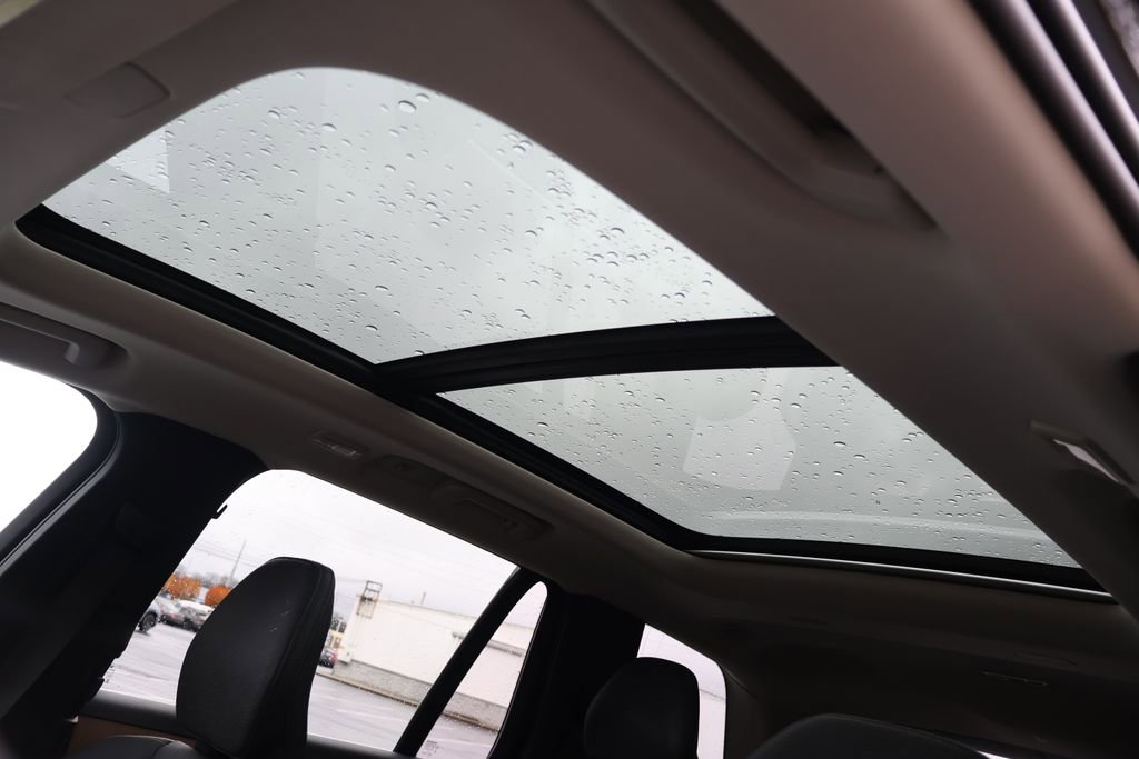 Used 2024 Volvo XC90 B6 Plus w/ Protection Package Premier image 37