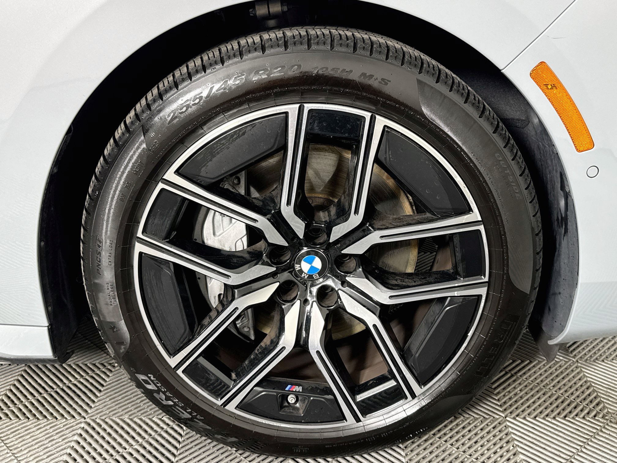 Used 2026 BMW 740i RWD image 30
