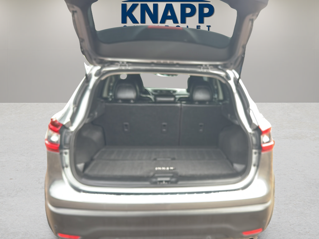 Used 2022 Nissan Rogue Sport SL FWD image 17