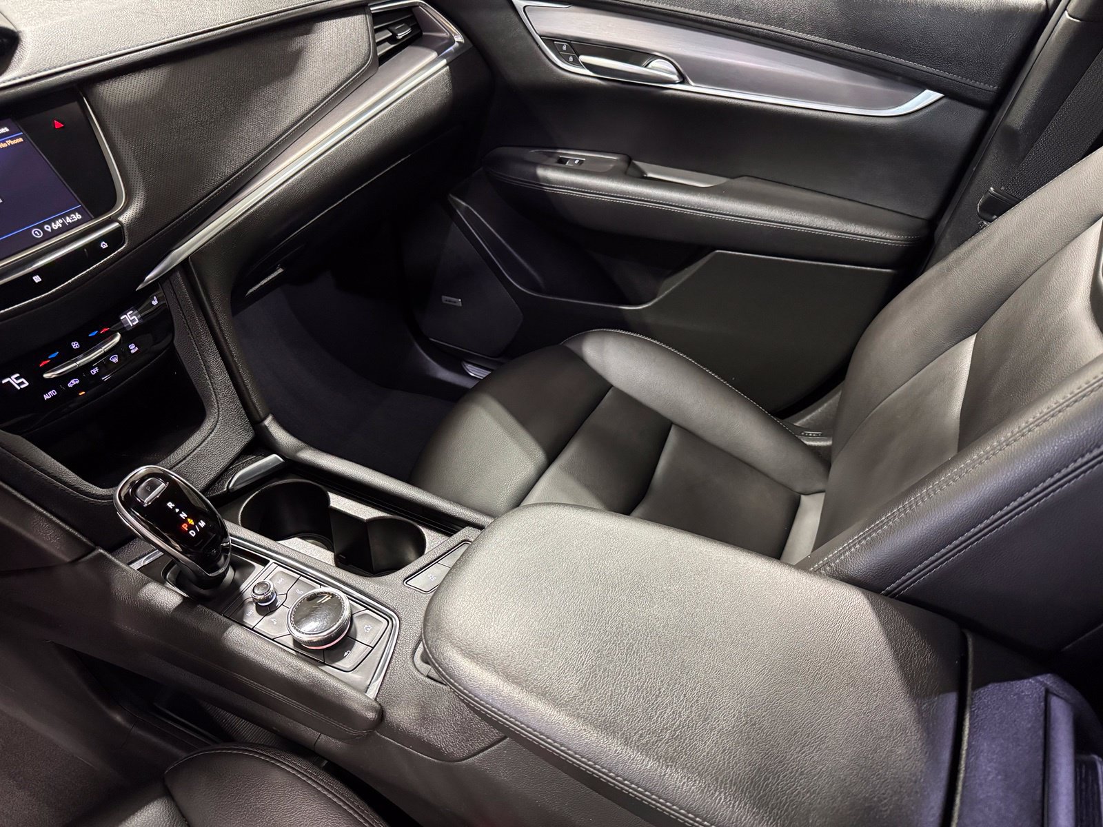 Used 2020 Cadillac XT5 Luxury AWD/4WD image 16