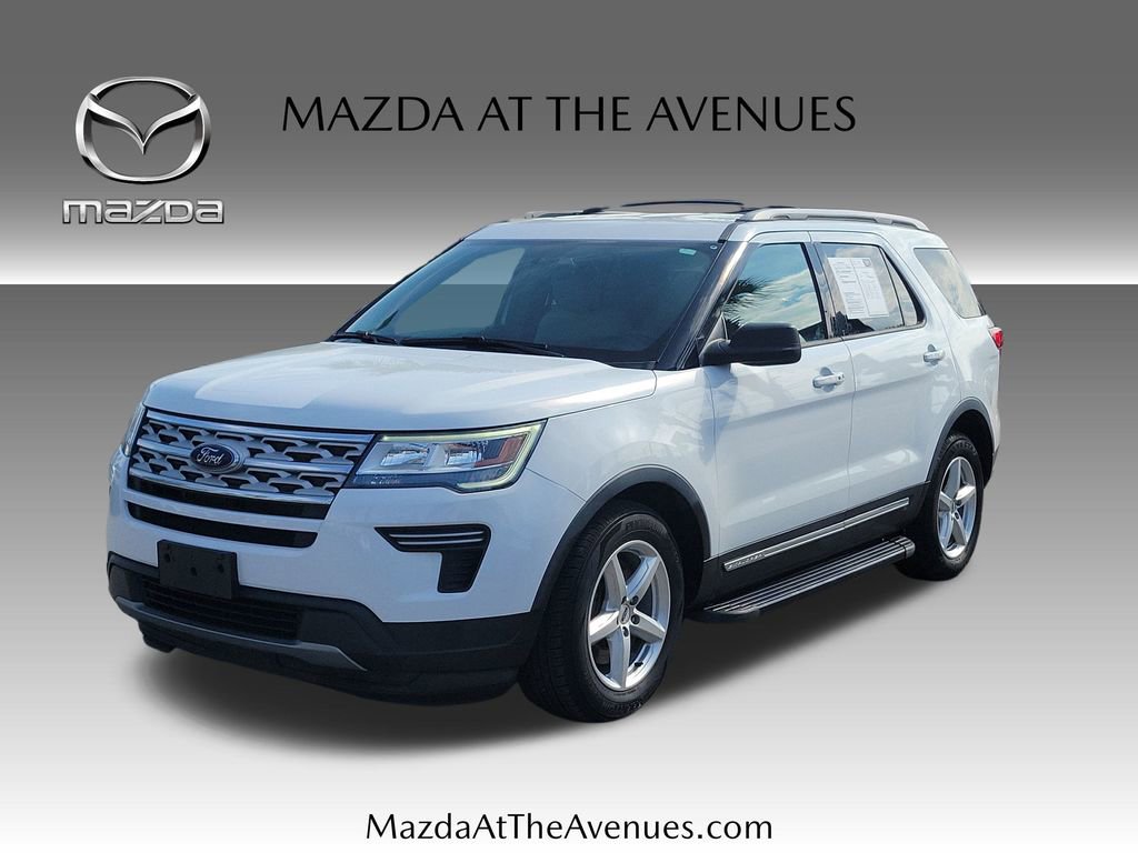 Used 2018 Ford Explorer XLT image 1