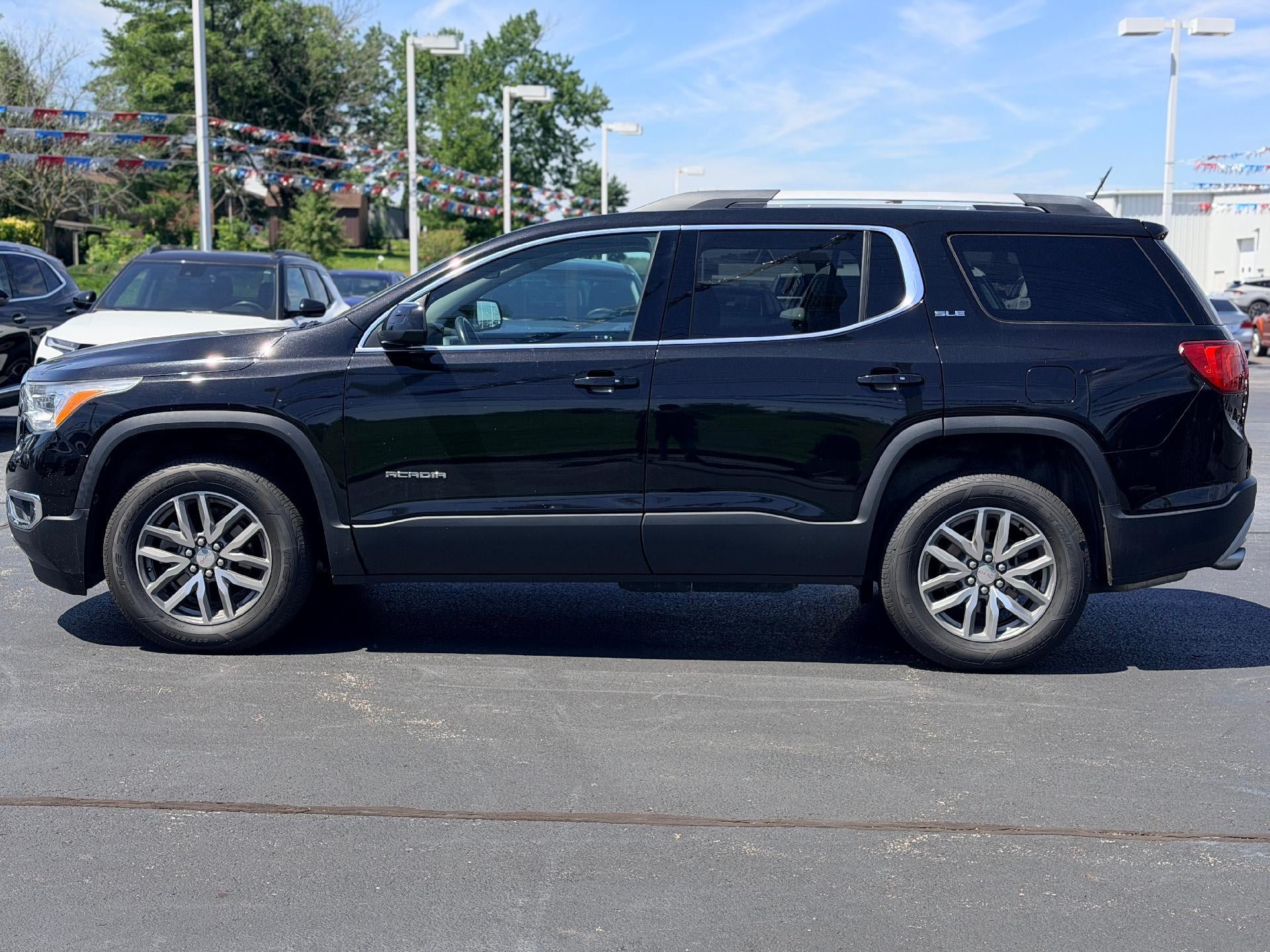 Used 2019 GMC Acadia SLE FWD image 8