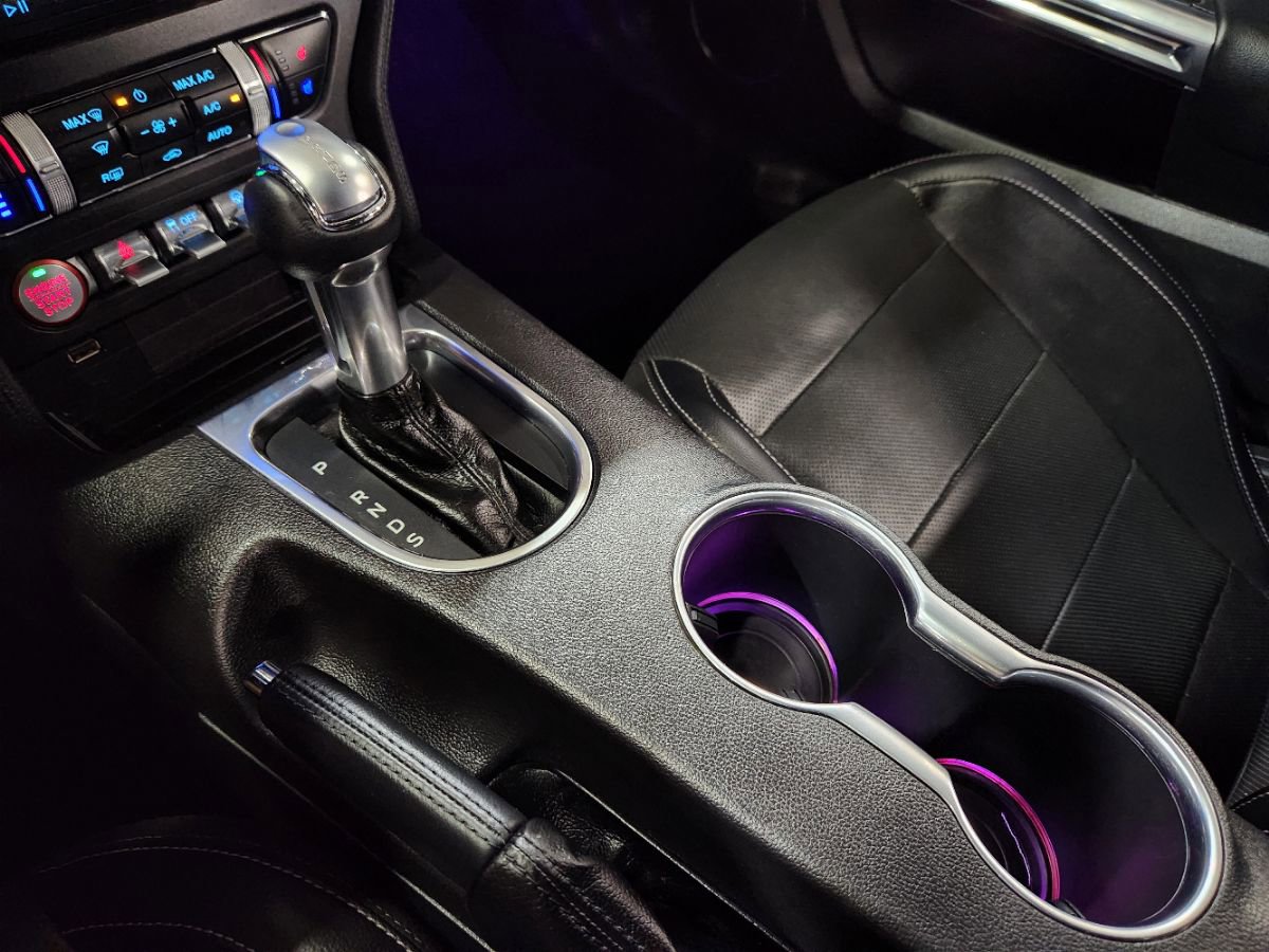 Used 2020 Ford Mustang Premium RWD image 39