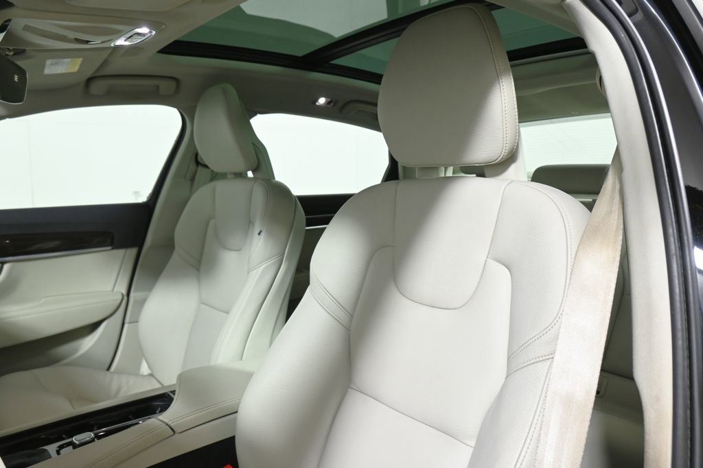 Used 2018 Volvo S90 T5 Momentum w/ Convenience Package image 14