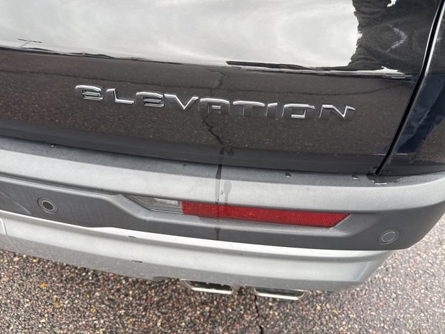 Used 2025 GMC Acadia Elevation image 23