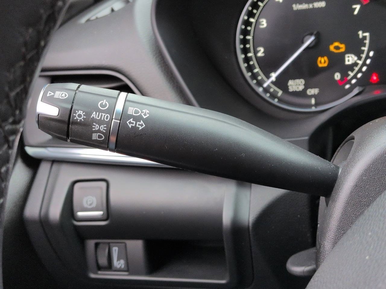 Certified 2024 Cadillac CT4 Premium Luxury image 24