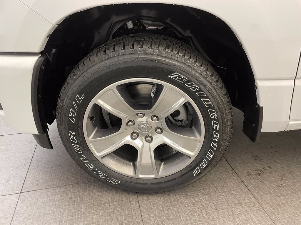New 2026 RAM 1500 Express RWD image 9