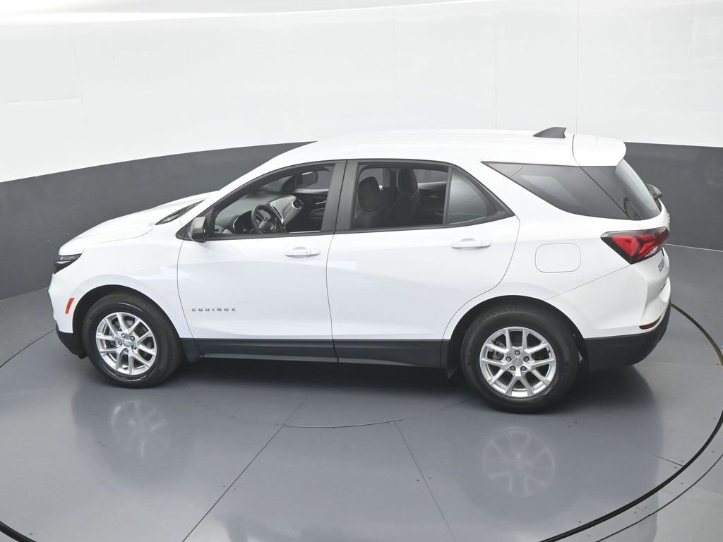 Used 2024 Chevrolet Equinox LS FWD image 42