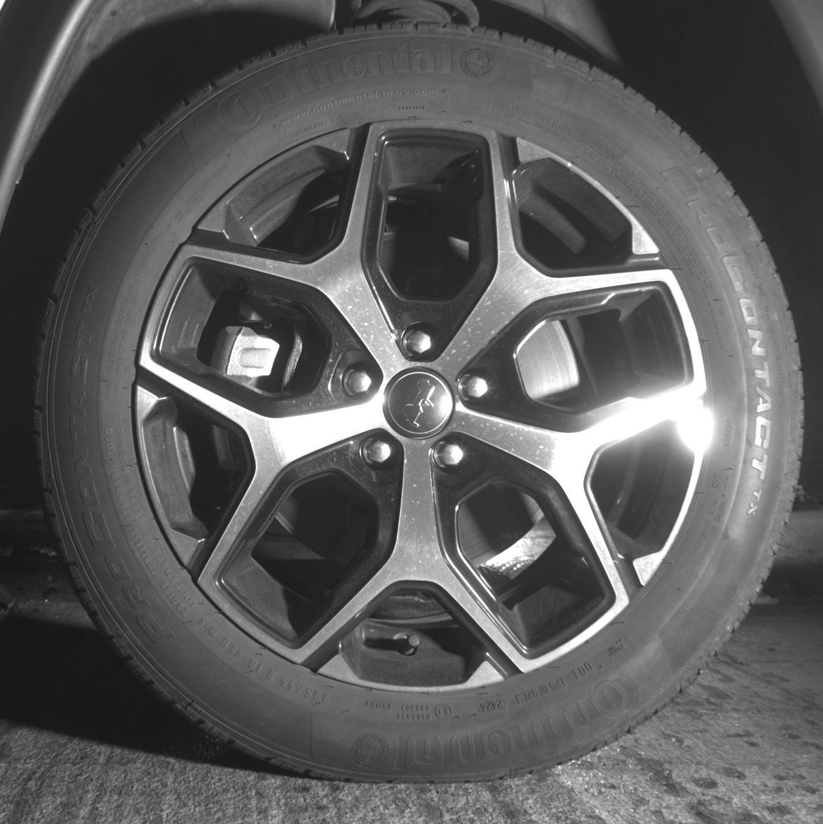 Used 2025 Jeep Compass Limited image 12