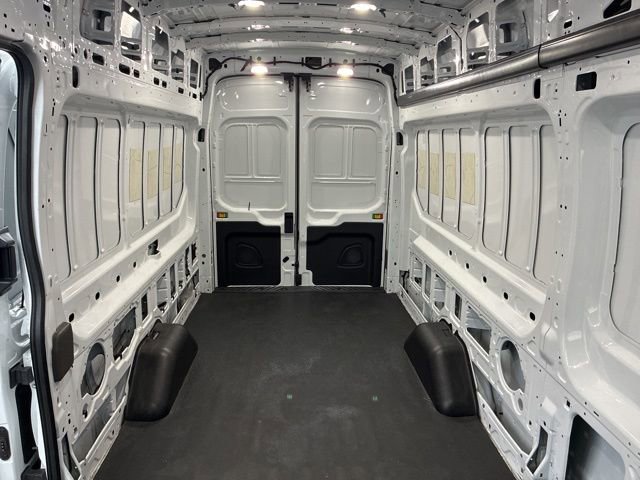 Used 2024 Ford Transit 350 148 High Roof Extended image 32