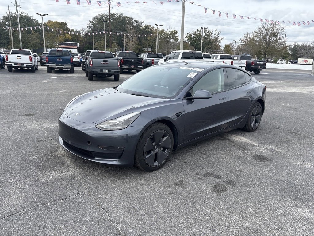 Used 2023 Tesla Model 3 Standard Range image 8