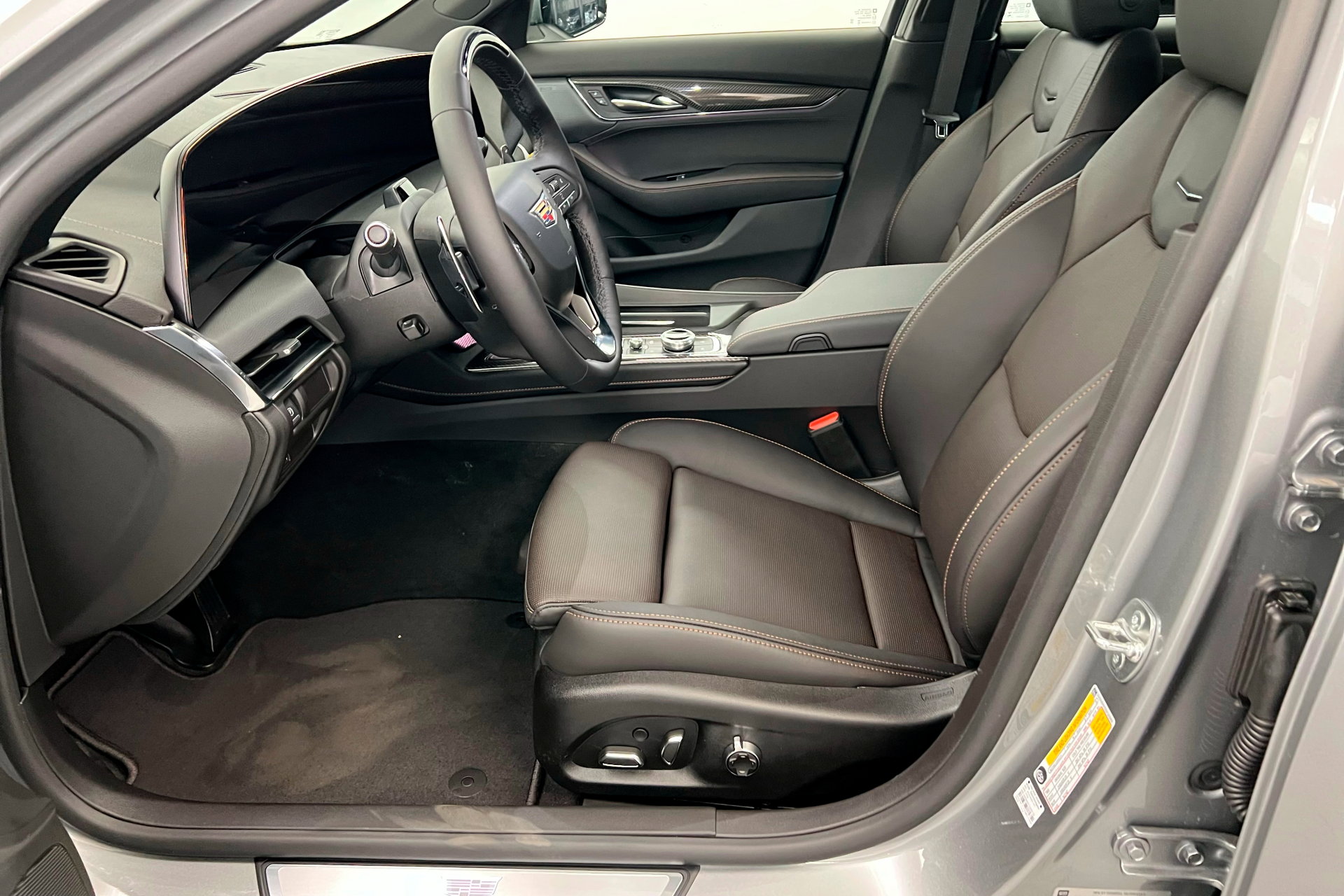 New 2025 Cadillac CT5 Sport w/ Technology Package image 18
