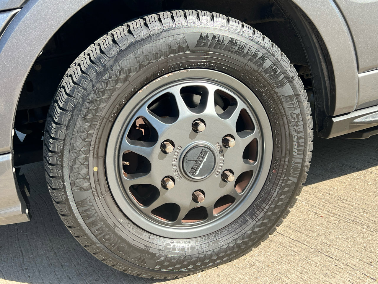 Used 2022 Ford Transit 250 Medium Roof AWD image 5