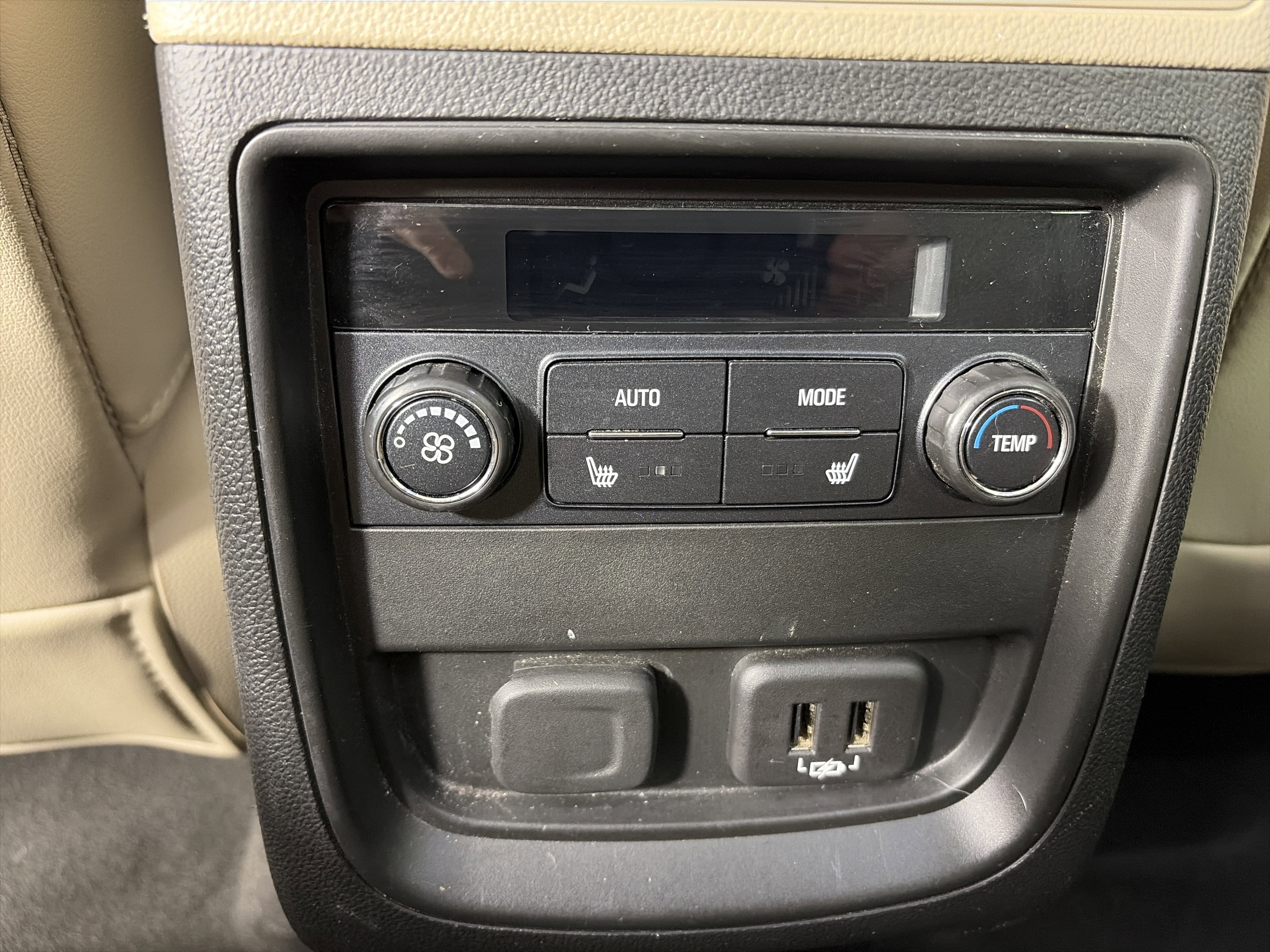 Used 2019 Buick Envision Essence image 17