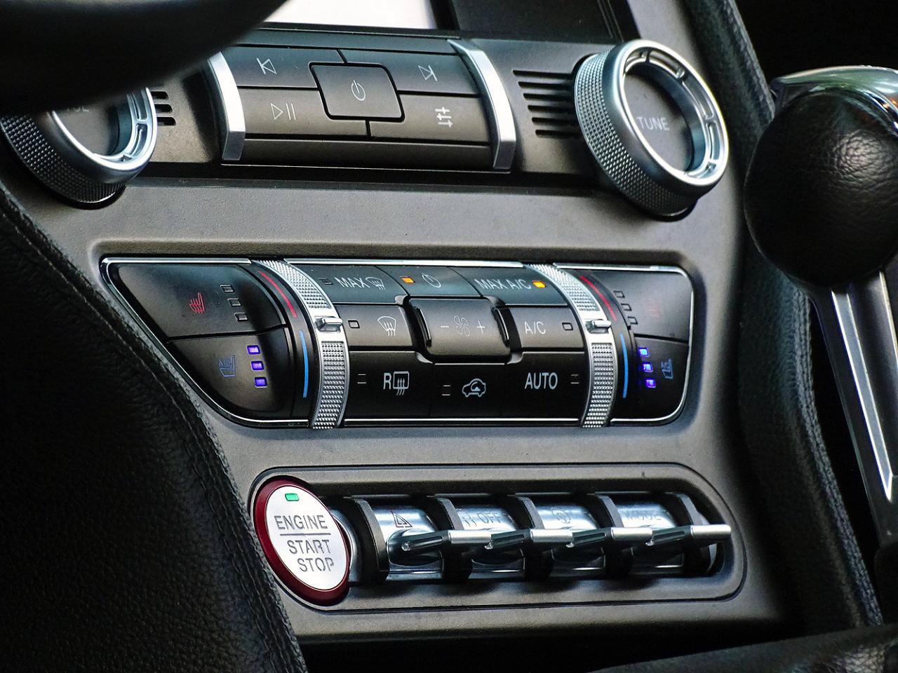 Used 2020 Ford Mustang GT Premium RWD image 20