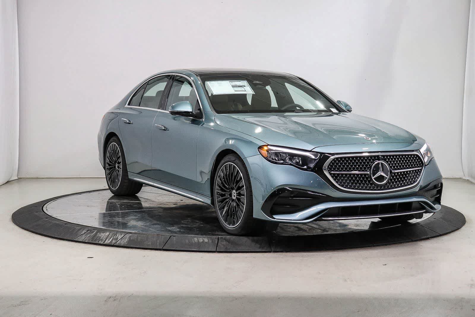 New 2027 Mercedes-Benz E 450 4MATIC Sedan image 5