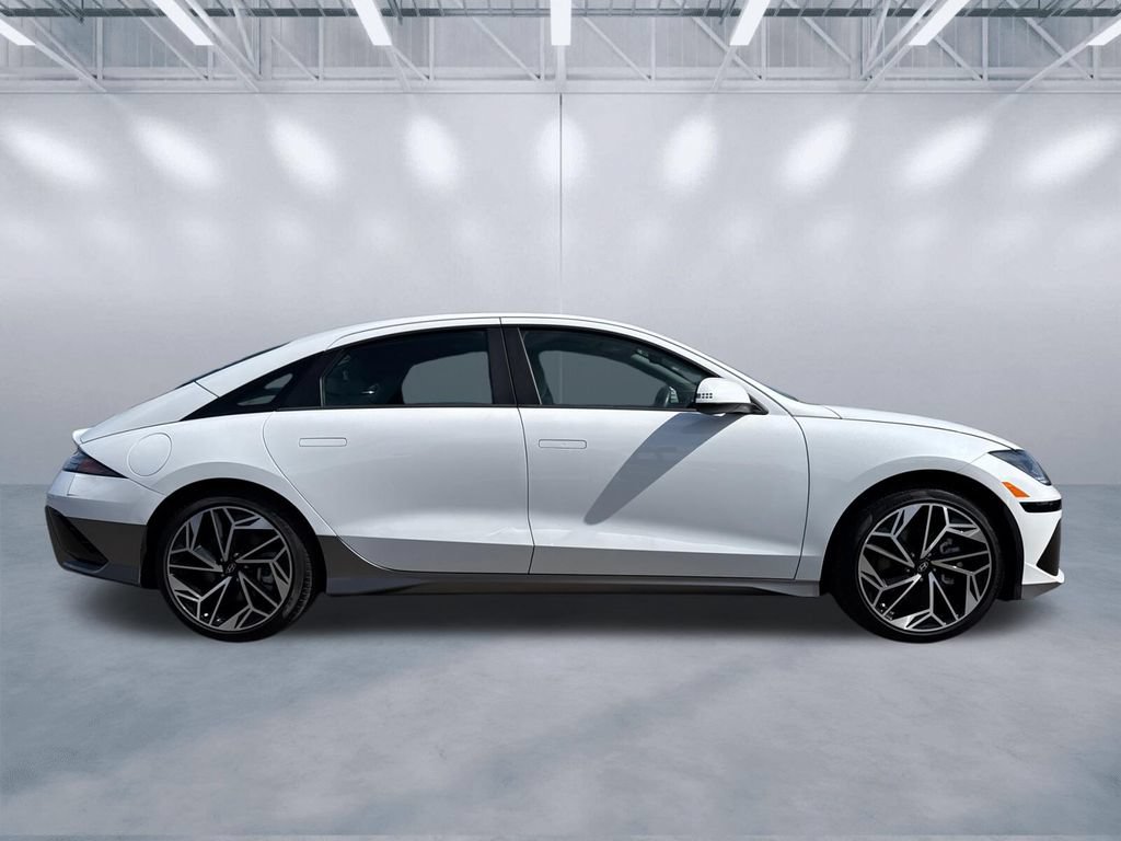 Used 2024 Hyundai Ioniq 6 SEL RWD image 3