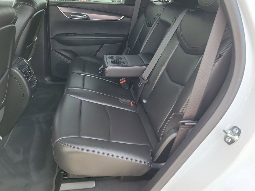 Used 2025 Cadillac XT5 Luxury image 23