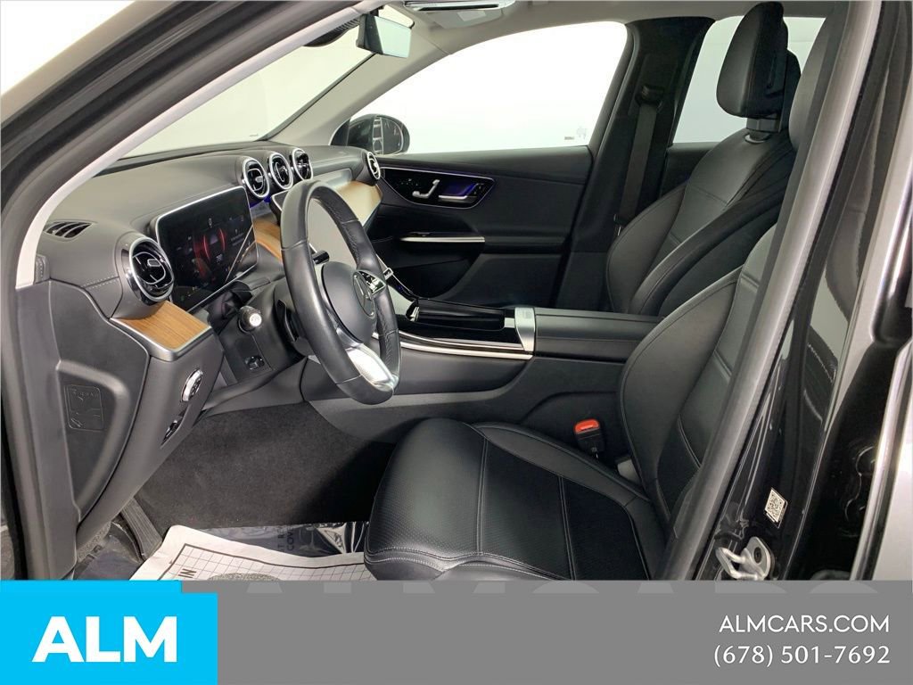 Used 2023 Mercedes-Benz GLC 300 image 11
