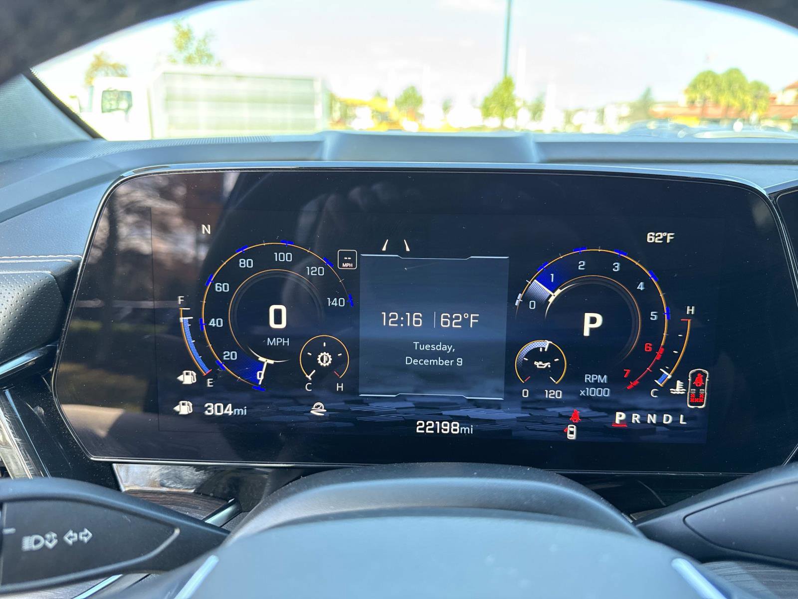 Used 2025 Chevrolet Suburban Premier image 33