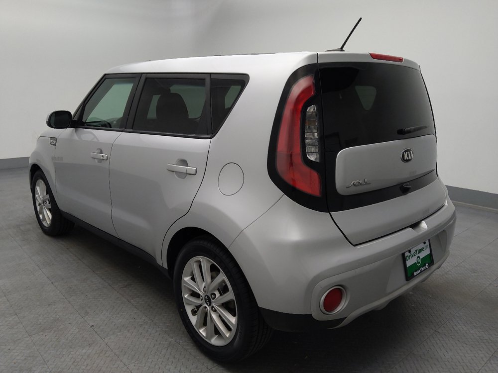 Used 2019 Kia Soul + FWD image 5