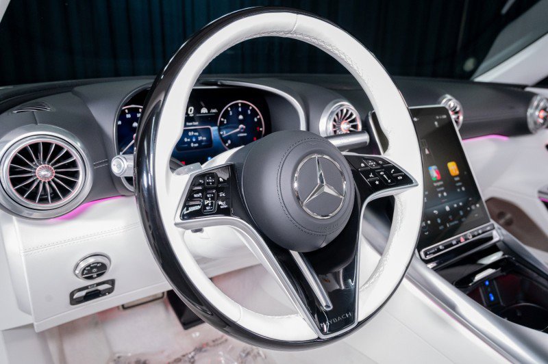 Certified 2026 Mercedes-Benz Maybach SL 680 image 22