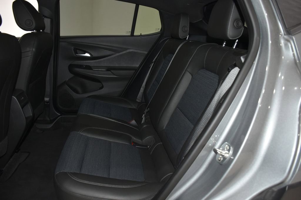 Used 2025 Buick Envista Sport Touring FWD image 27