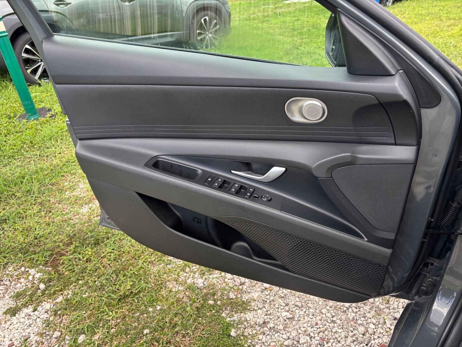 Used 2026 Hyundai Elantra Hybrid FWD image 18