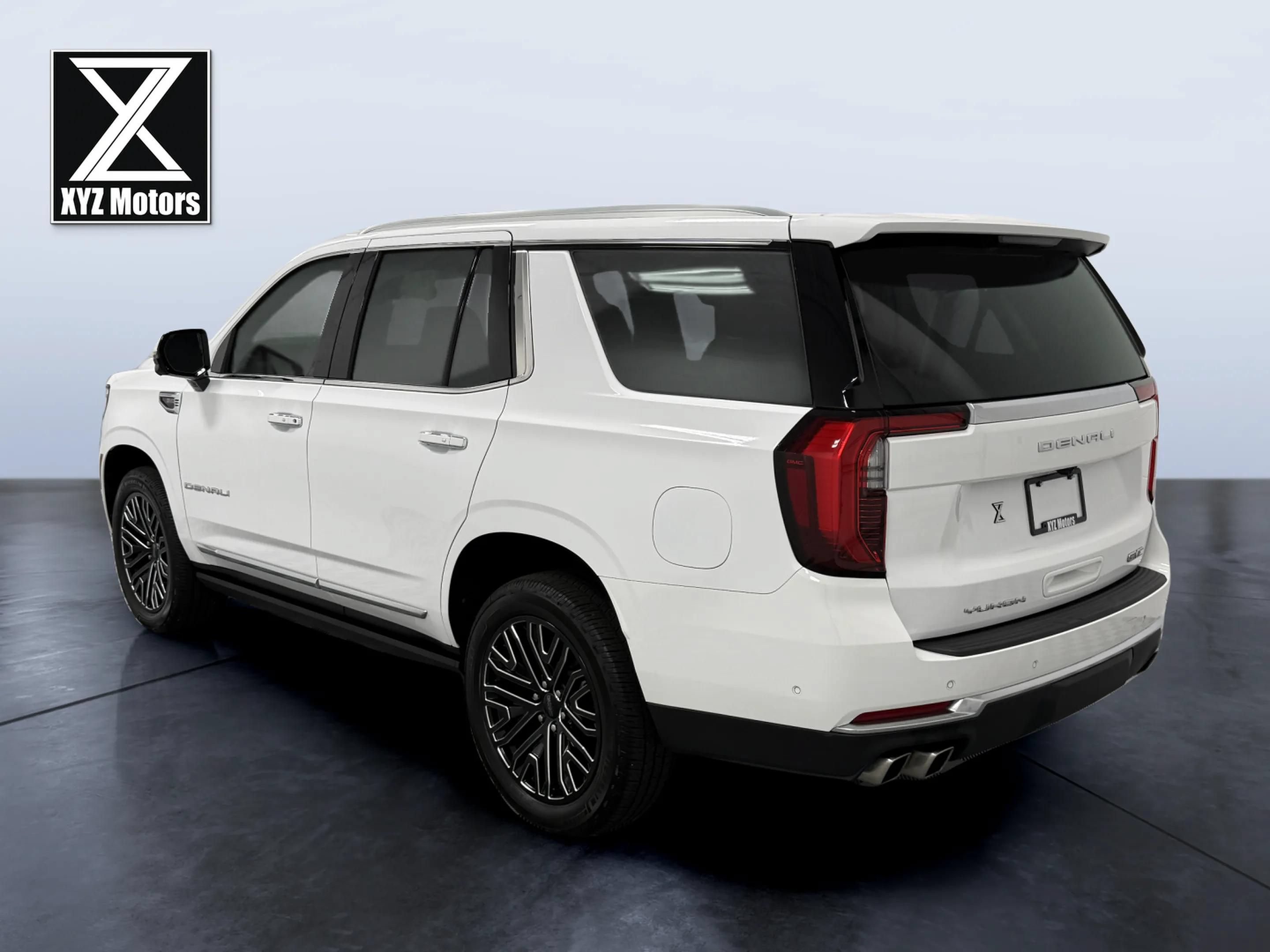 Used 2025 GMC Yukon Denali w/ Sun & Power Step Package AWD/4WD image 4