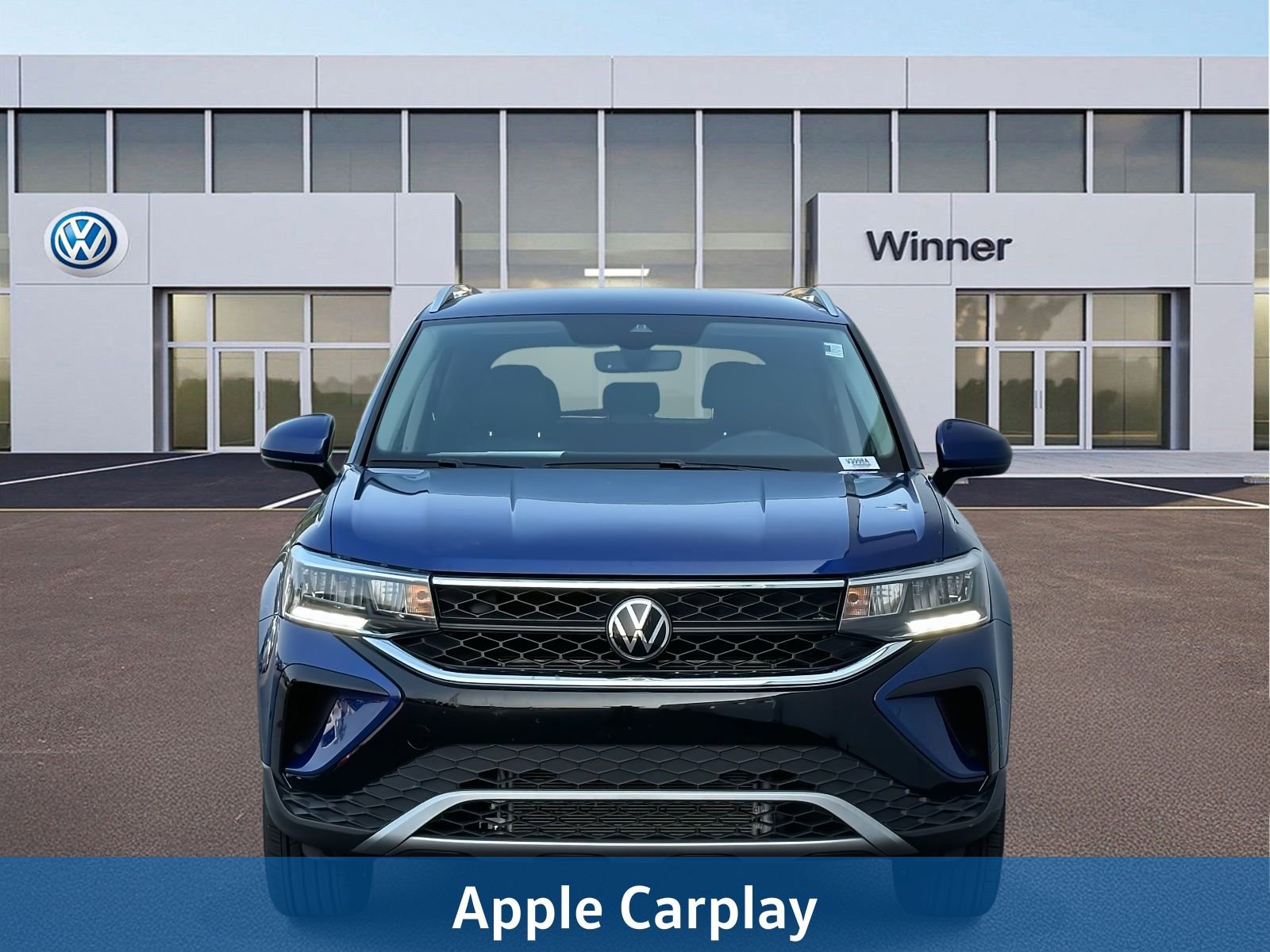 Certified 2024 Volkswagen Taos SE image 8