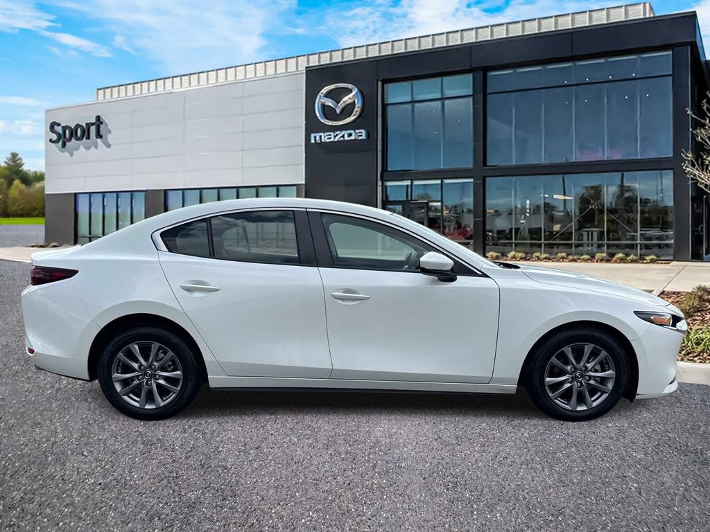 Used 2021 MAZDA MAZDA3 s FWD image 2