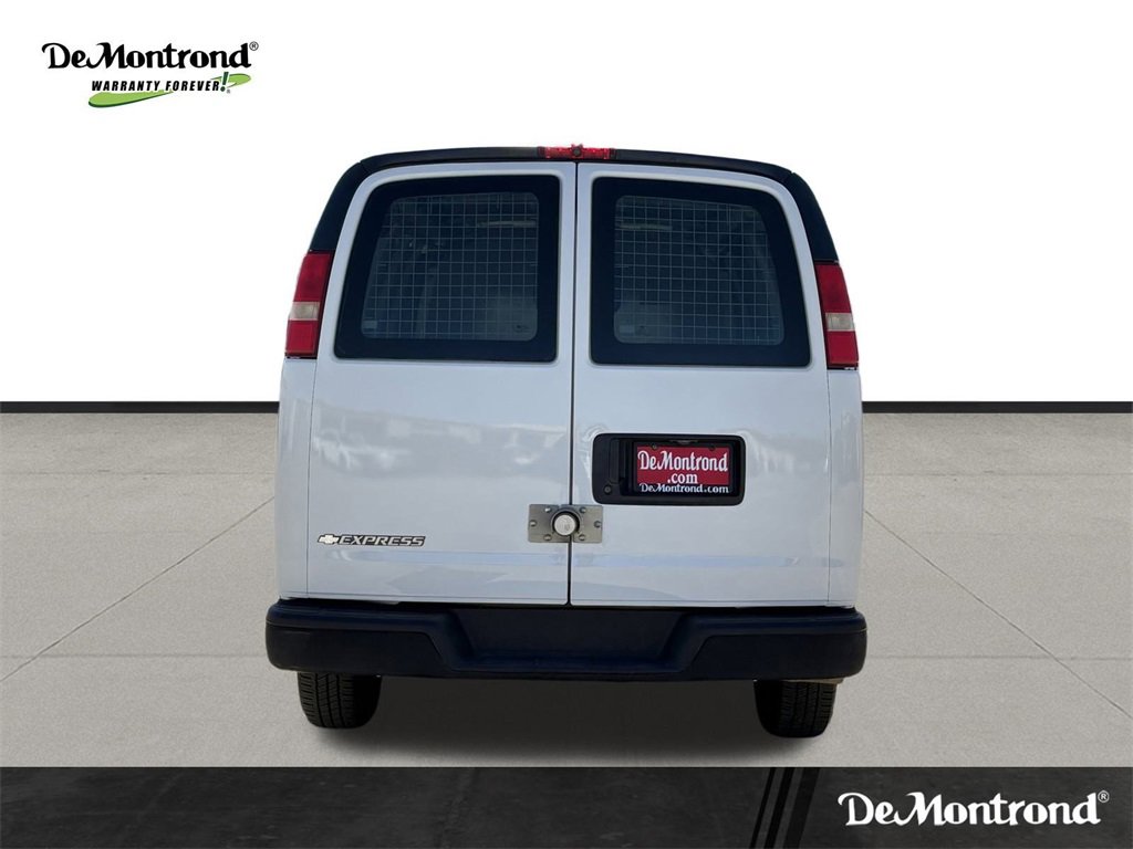 Used 2009 Chevrolet Express 2500 image 6