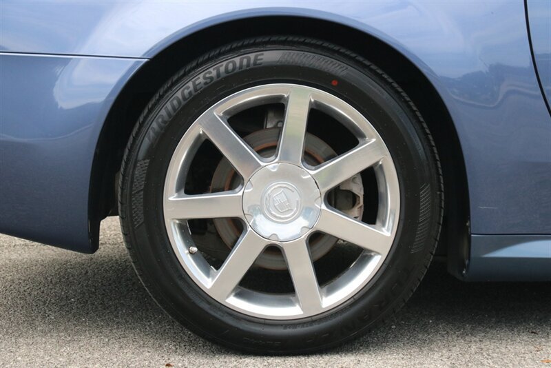 Used 2005 Cadillac XLR RWD image 40