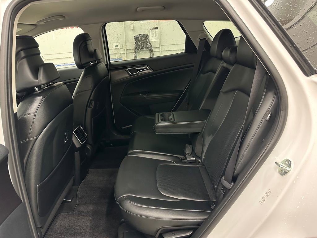 Used 2025 Kia Sportage EX image 25