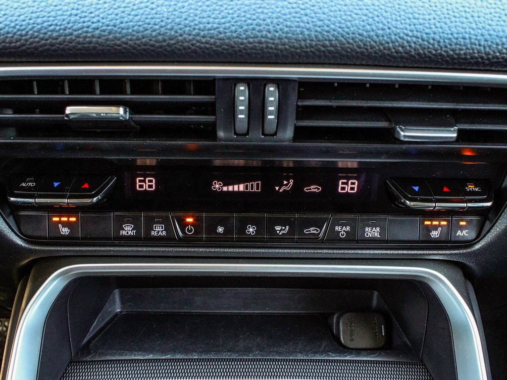 Used 2024 MAZDA CX-90 Plug-In Hybrid w/ Preferred image 30