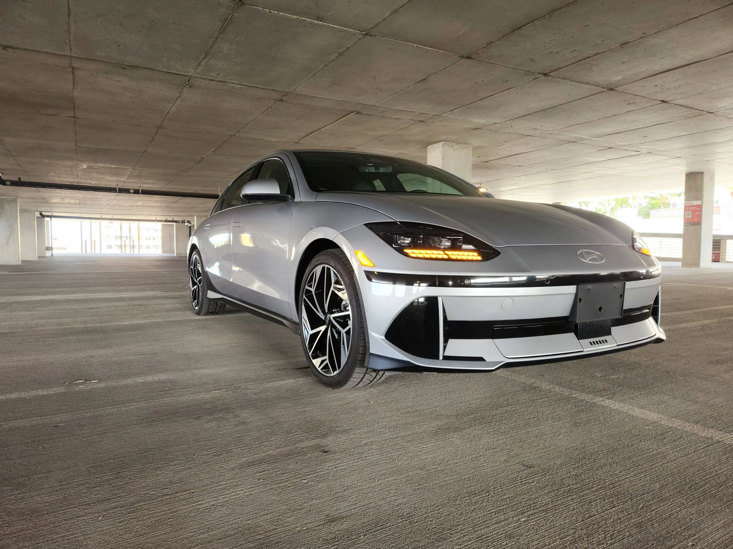 Used 2023 Hyundai Ioniq 6 SEL image 8