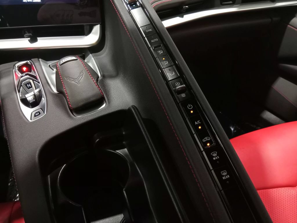 Used 2025 Chevrolet Corvette Z06 RWD image 25