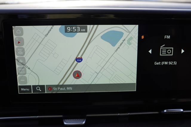 Used 2023 Kia Carnival EX image 26