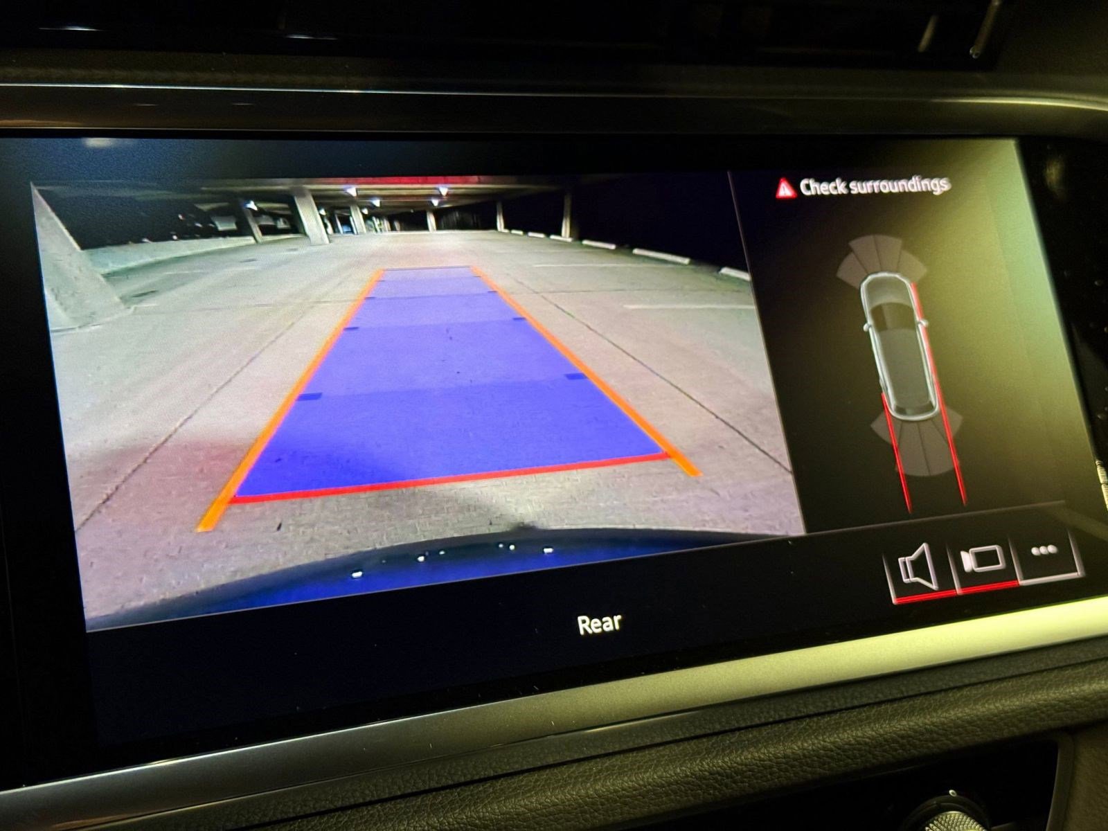 New 2025 Audi Q3 2.0T Premium image 22