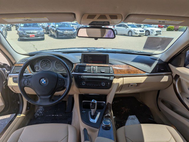 Used 2014 BMW 320i Sedan RWD image 20
