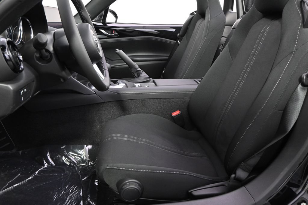New 2026 MAZDA MX-5 Miata Club w/ Weather Package RWD image 17