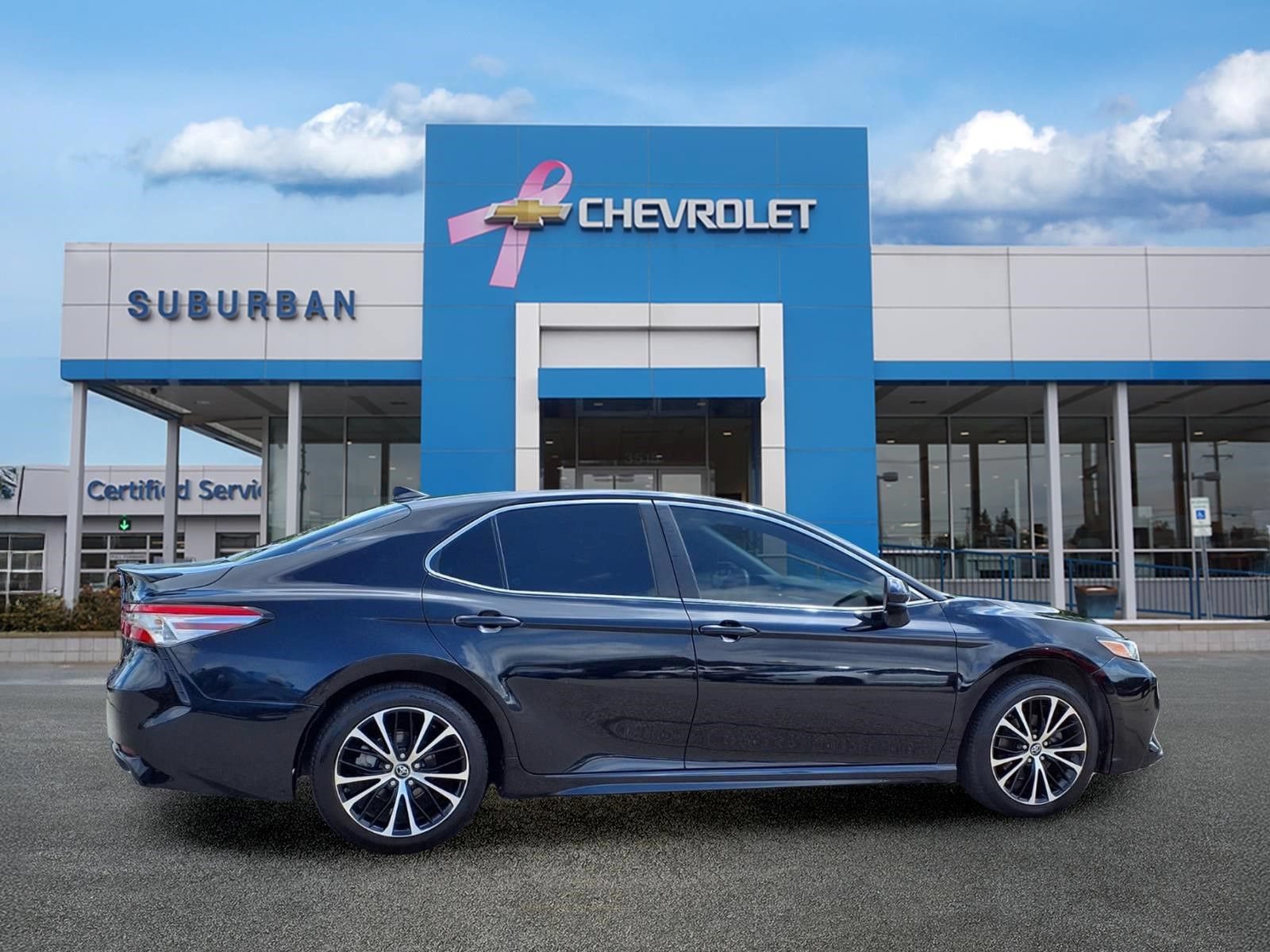 Used 2019 Toyota Camry SE FWD image 4