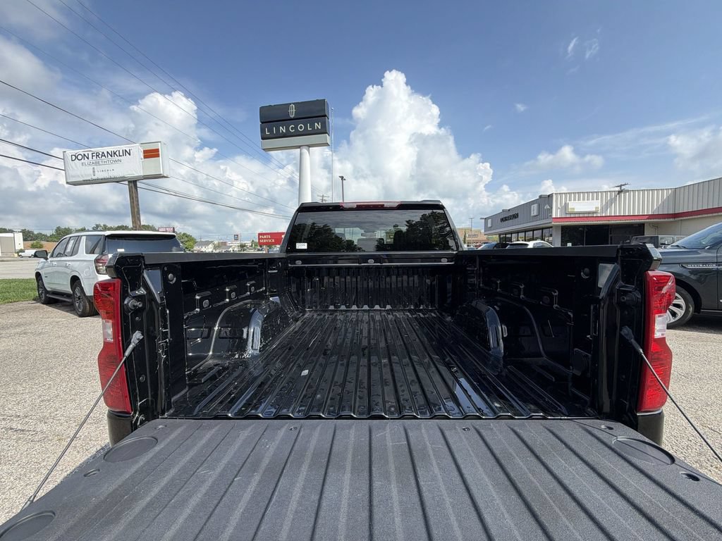 Used 2023 Chevrolet Silverado 1500 LT AWD/4WD image 24