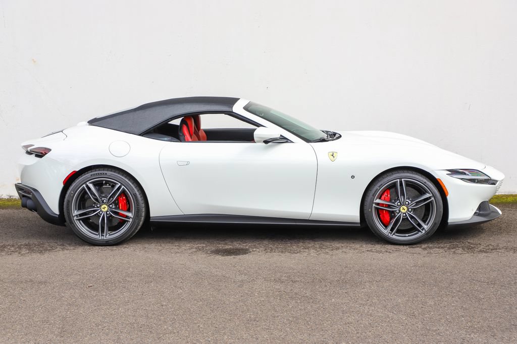 Certified 2026 Ferrari Roma Spider RWD image 27